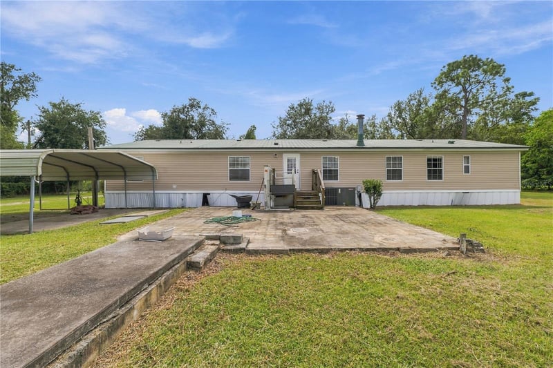8611 County Line Rd, Lithia, FL 33547