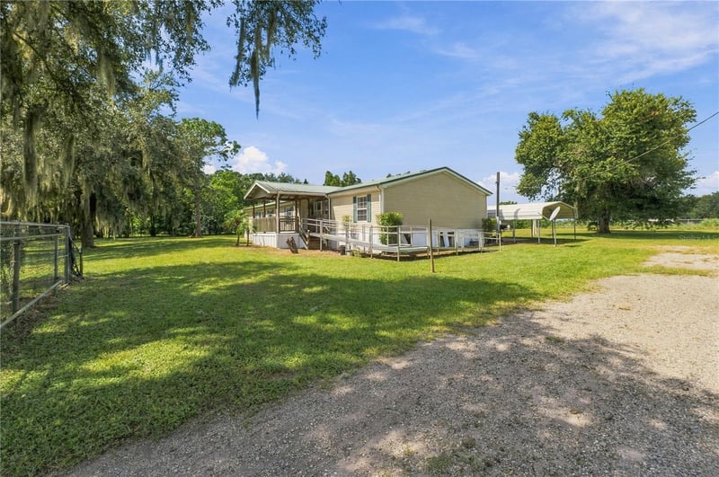 8611 County Line Rd, Lithia, FL 33547