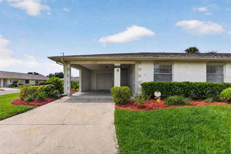 2203 Highclere Cir #2203, Sun City Center, FL 33573