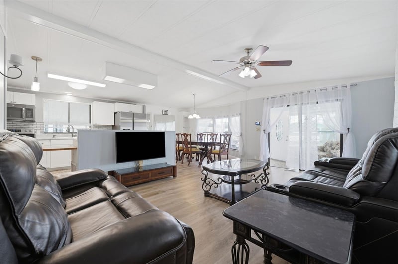 4903 Blanco Dr, Zephyrhills, FL 33541