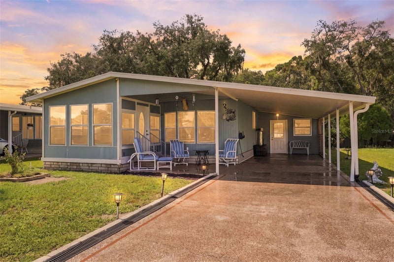 4903 Blanco Dr, Zephyrhills, FL 33541