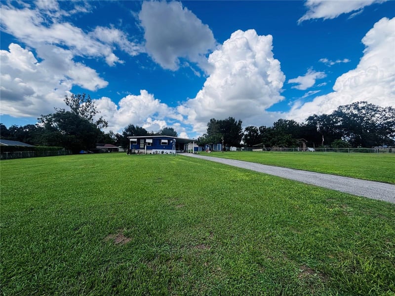 37305 Northside Dr, Zephyrhills, FL 33541