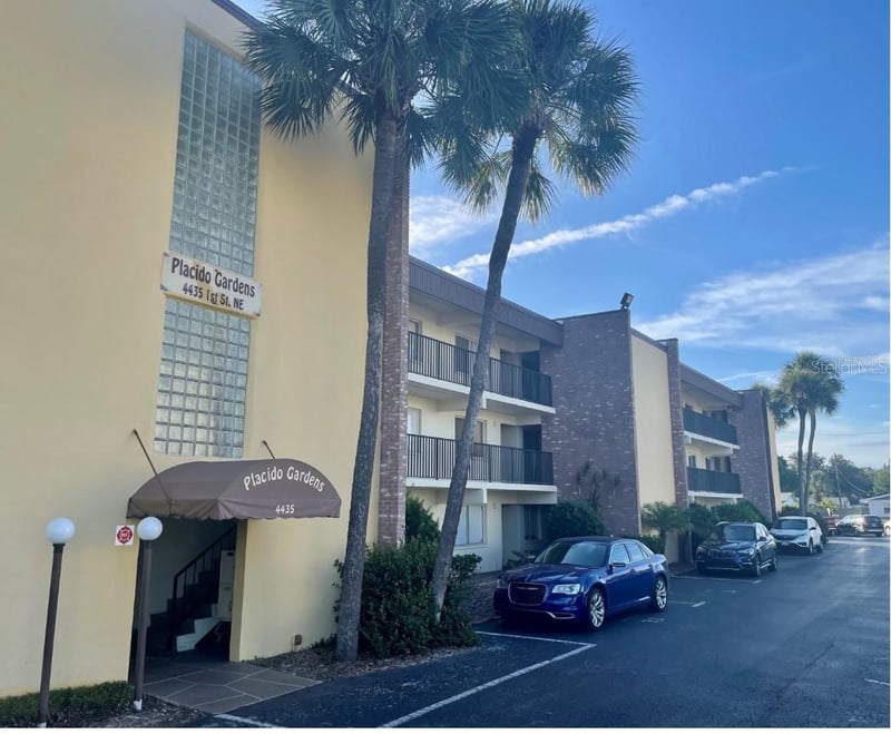 4435 1st St NE #308, St Petersburg, FL 33703