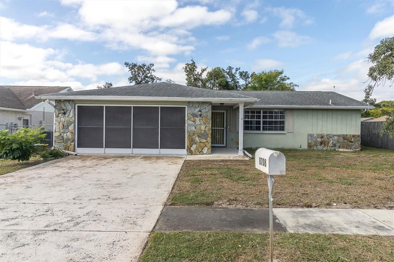 8708 Briar Patch Dr, Port Richey, FL 34668