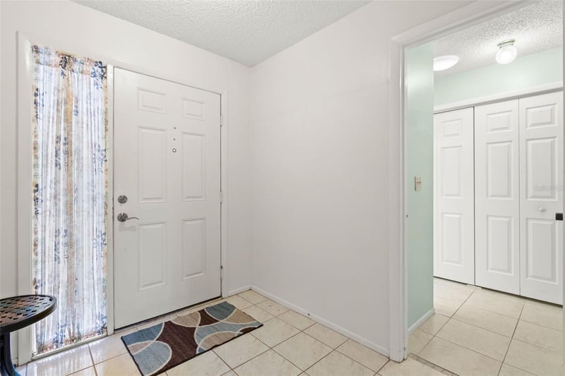 210 Gretchen Ct, Oldsmar, FL 34677