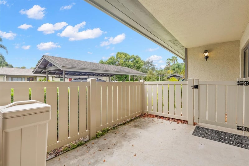 210 Gretchen Ct, Oldsmar, FL 34677