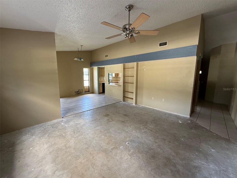8835 Aruba Ln, Port Richey, FL 34668