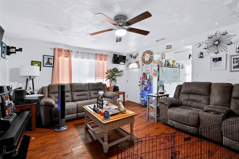 2409 Giddens Ave, Seffner, FL 33584