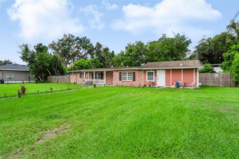 2409 Giddens Ave, Seffner, FL 33584