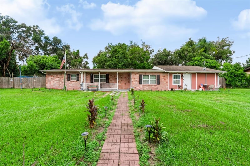 2409 Giddens Ave, Seffner, FL 33584
