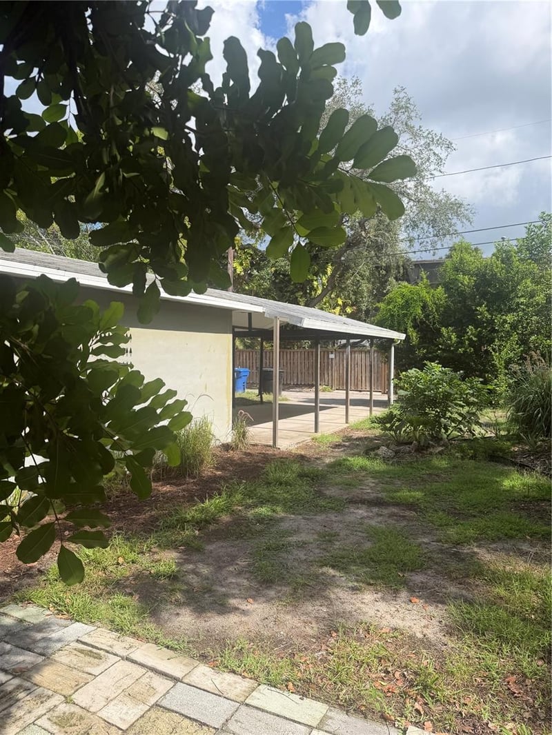 215 24th Ave N, St Petersburg, FL 33704