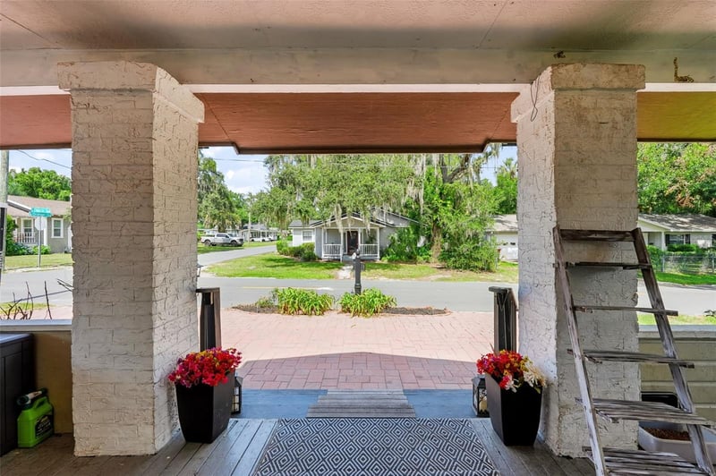 307 W Cherry St, Plant City, FL 33563