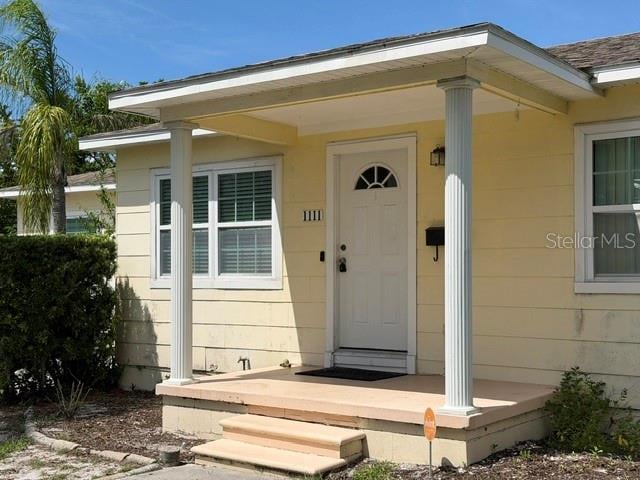 1111 Asturia Way S, St Petersburg, FL 33705