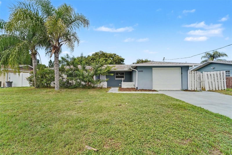10525 Oleander Dr, Port Richey, FL 34668