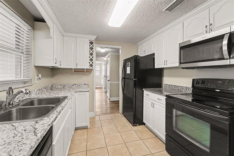 10525 Oleander Dr, Port Richey, FL 34668