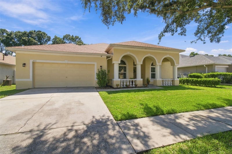 1815 Winn Arthur, Valrico, FL 33594