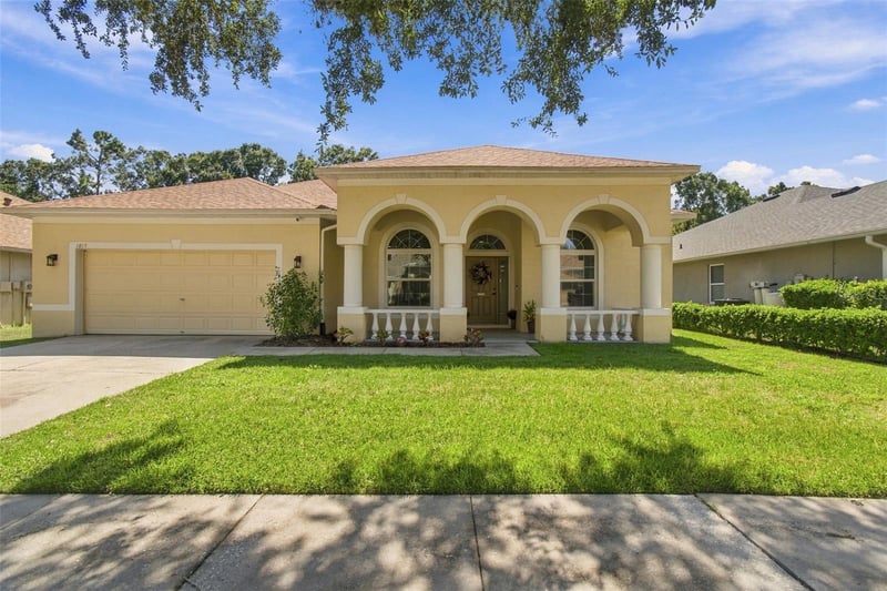 1815 Winn Arthur, Valrico, FL 33594