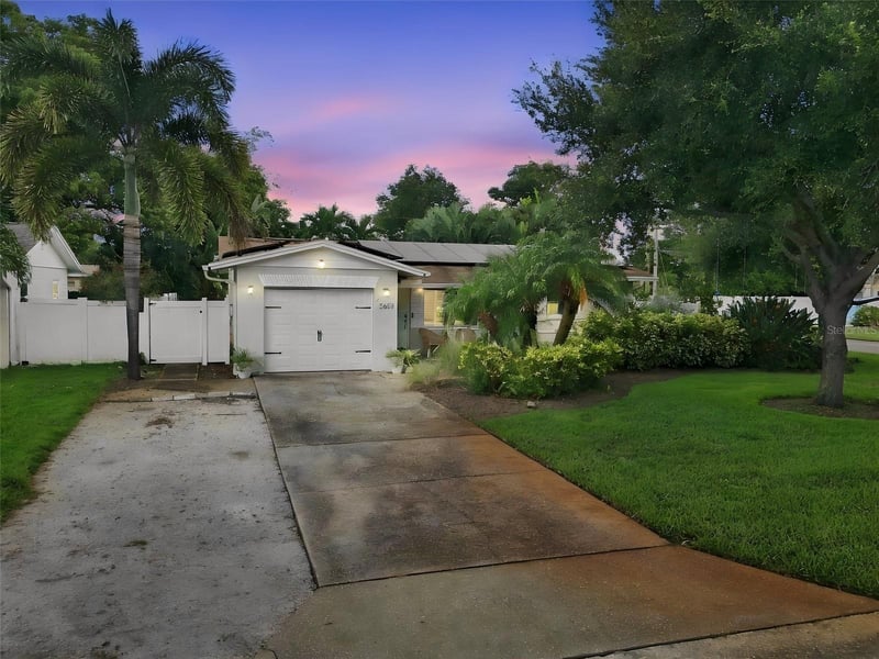 5601 15th Ave N, St Petersburg, FL 33710