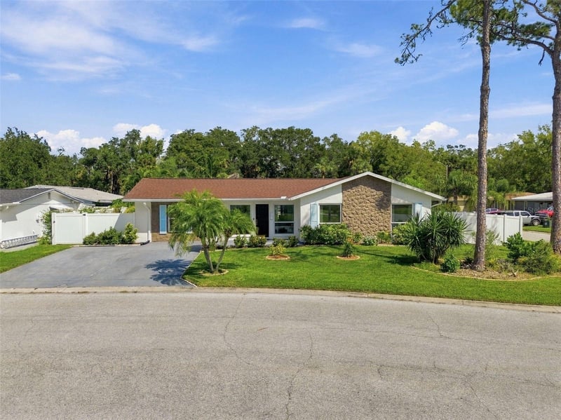4880 Shell Stream Blvd, New Port Richey, FL 34652