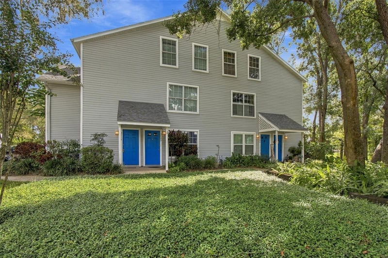 3118 Valley Oaks Dr, Tampa, FL 33618