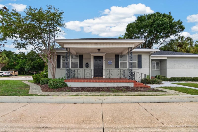 902 N Armenia Ave, Tampa, FL 33609