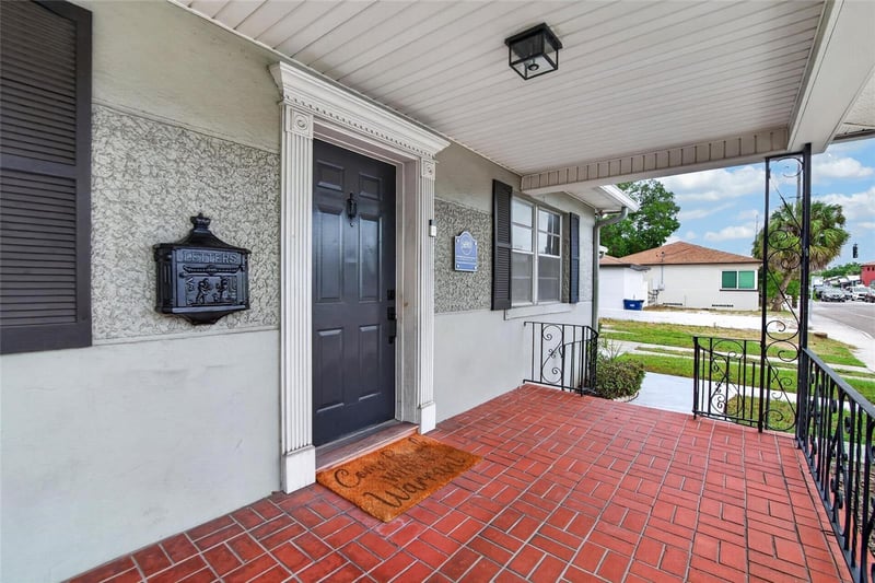 902 N Armenia Ave, Tampa, FL 33609