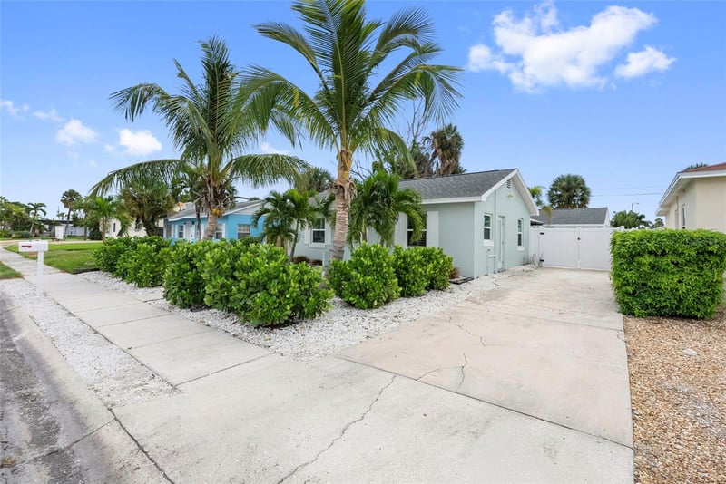450 78th Ave, St Pete Beach, FL 33706