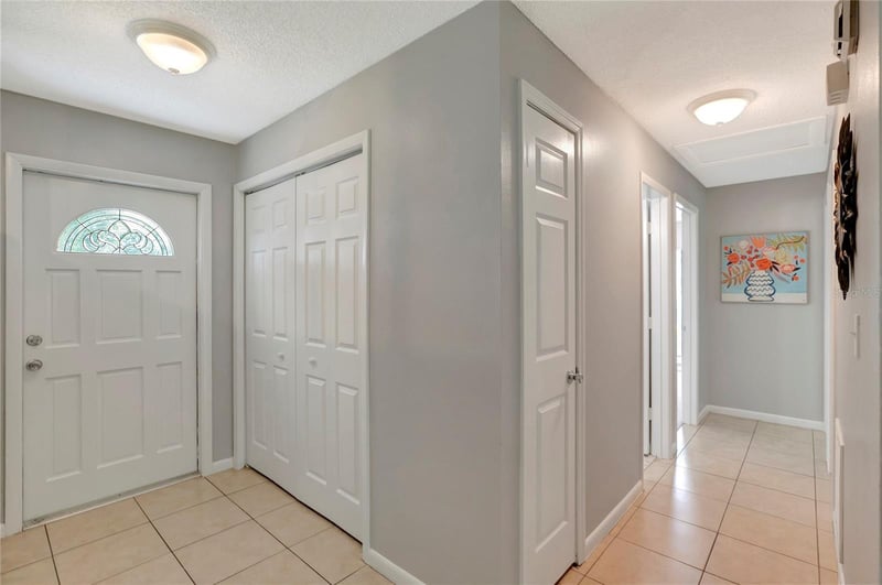 1802 Green Ridge Rd, Tampa, FL 33619