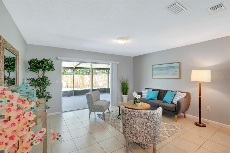 1802 Green Ridge Rd, Tampa, FL 33619