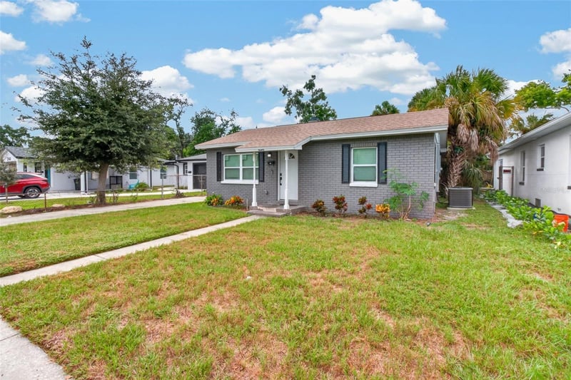 2452 17th Ave S, St Petersburg, FL 33712