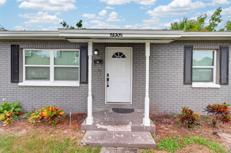 2452 17th Ave S, St Petersburg, FL 33712