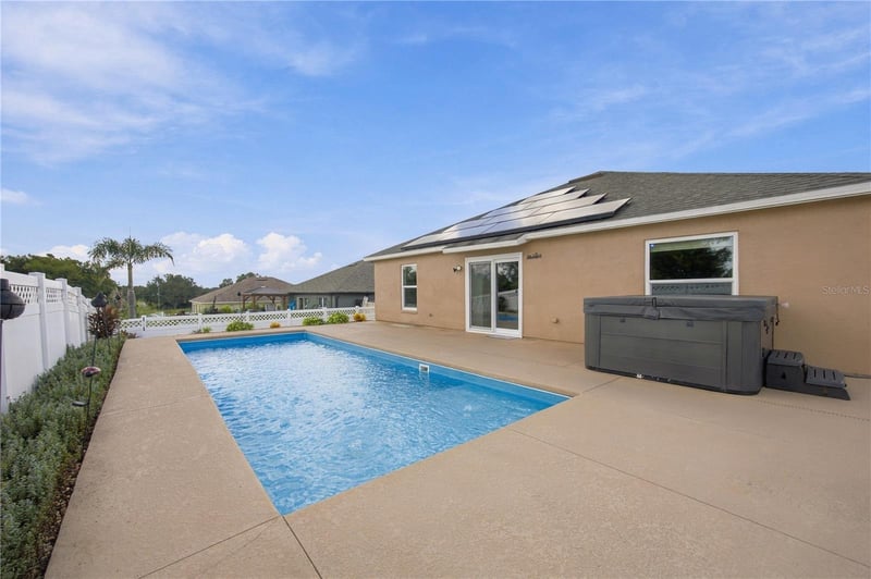 7919 Merchantville Cir, Zephyrhills, FL 33540