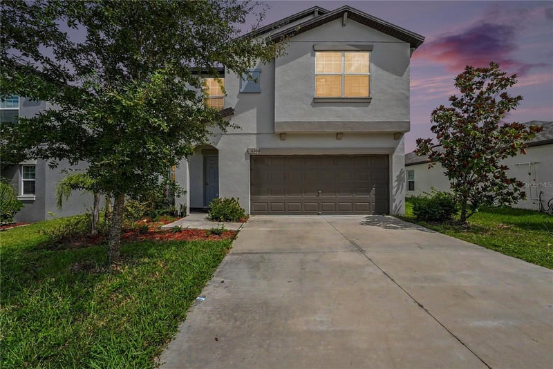6300 Beverly Hills Dr, Zephyrhills, FL 33541