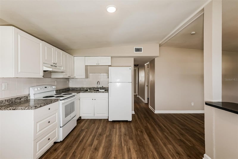 1311 Warrington Way, Tampa, FL 33619