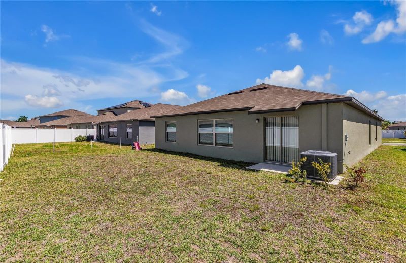 10357 Scarlet Skimmer Dr, Riverview, FL 33578