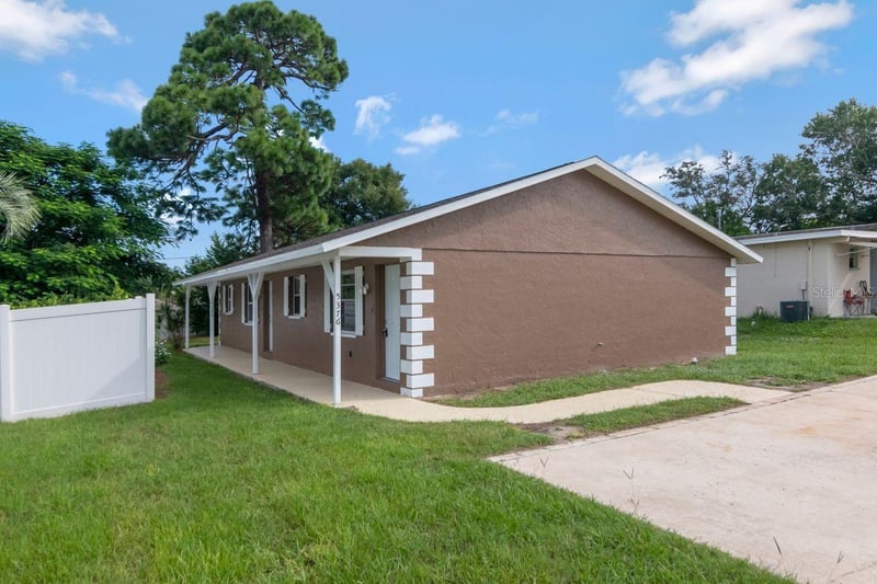 53745376 School Rd, New Port Richey, FL 34652