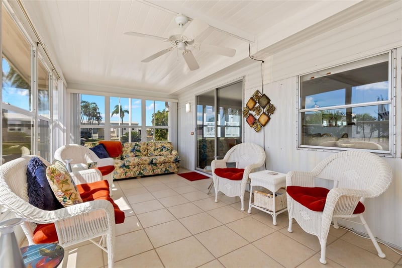 661 Mount Piney Ave NE #697, St Petersburg, FL 33702