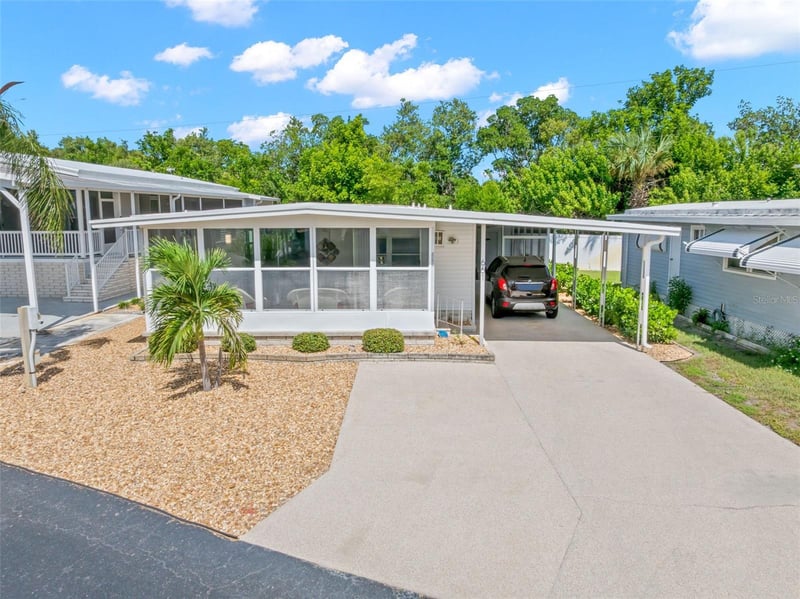 661 Mount Piney Ave NE #697, St Petersburg, FL 33702