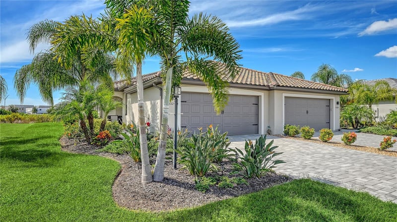 15324 Sunny Day Dr, Bradenton, FL 34211