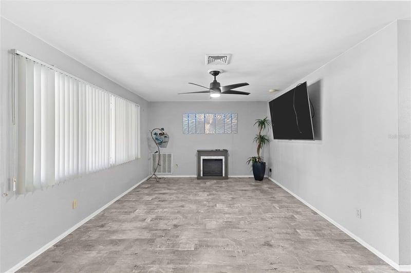 1283 Edenville Ave, Clearwater, FL 33764