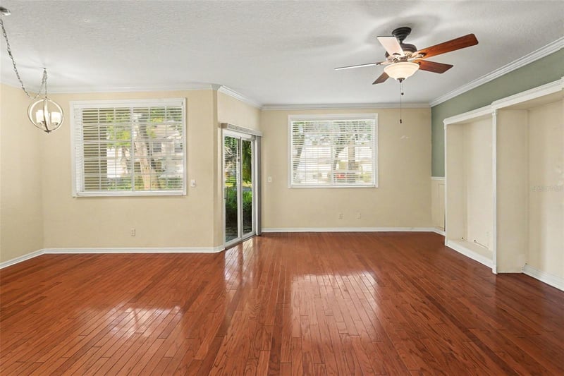 3442 Fox Hunt Dr, Palm Harbor, FL 34683