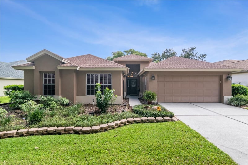 3134 Bent Creek Dr, Valrico, FL 33596