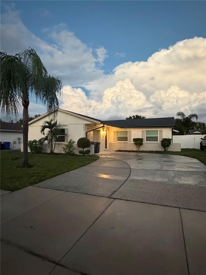 403 Evergreen Dr, Oldsmar, FL 34677