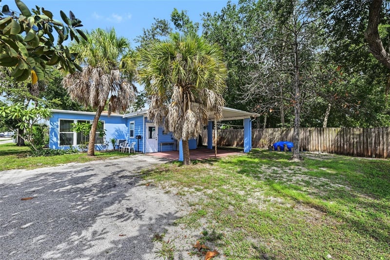 4139 1st St NE, St Petersburg, FL 33703