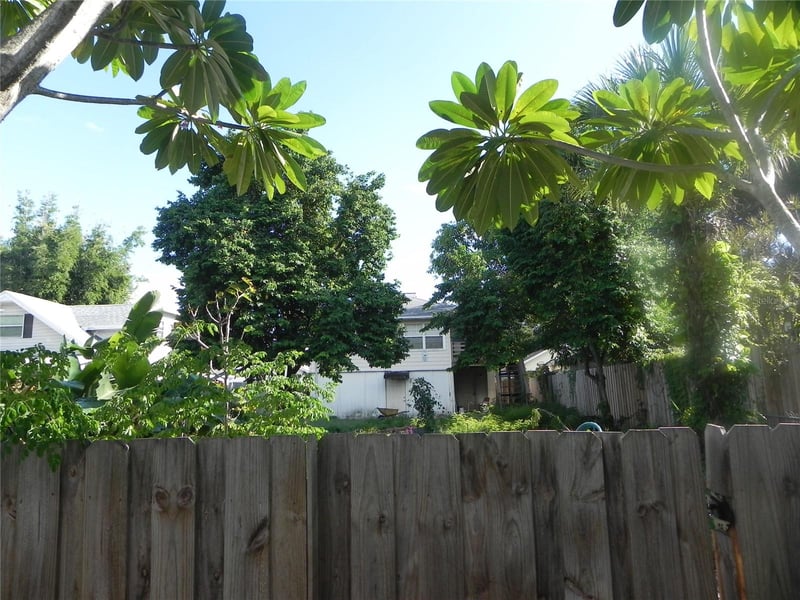 2426 2nd Ave N, St Petersburg, FL 33713