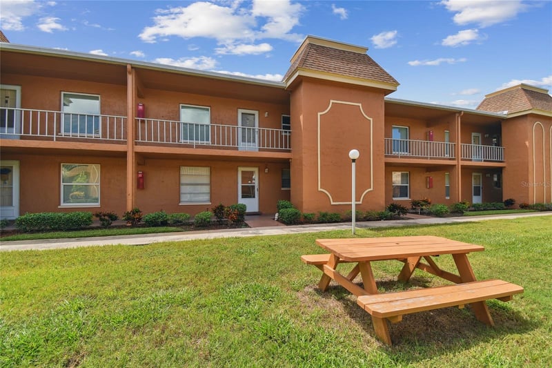 12760 Indian Rocks Rd #910, Largo, FL 33774