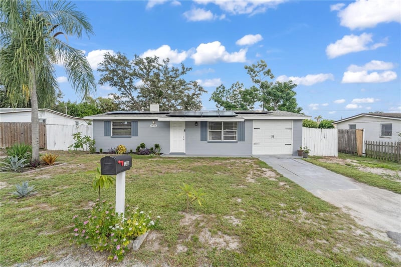 1400 Jennings Dr, Holiday, FL 34690