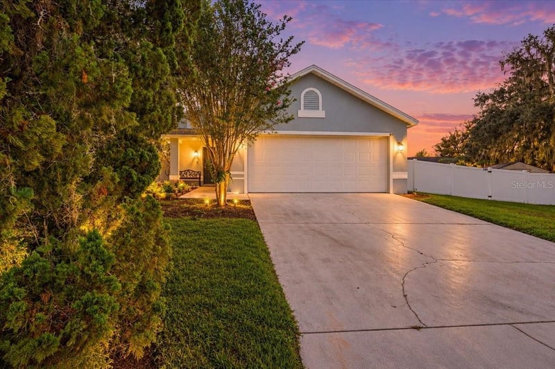 3824 Creek Way Ct, Plant City, FL 33563