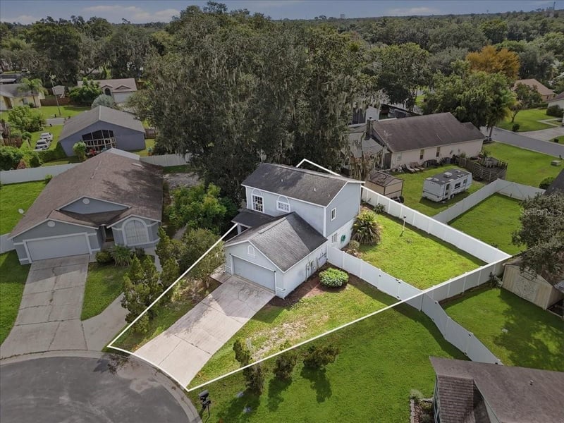 3824 Creek Way Ct, Plant City, FL 33563