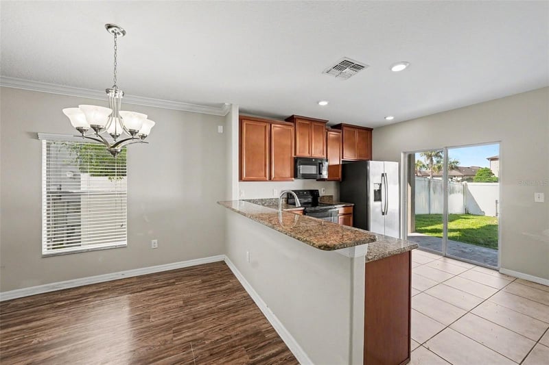 1904 Hawks View Dr, Ruskin, FL 33570